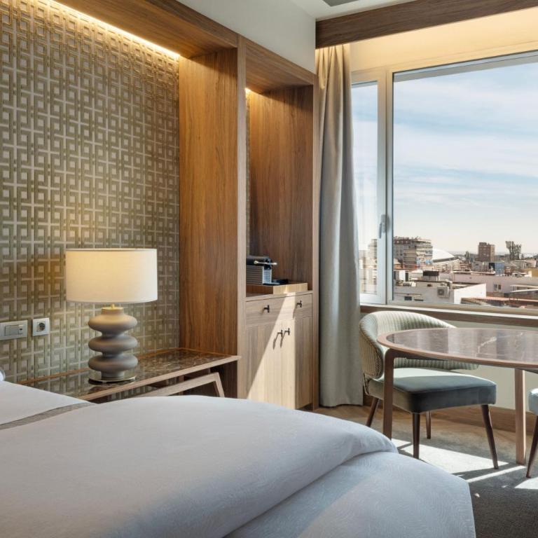 The Westin Madrid Cuzco - Habitación Deluxe Premium - 1 cama extragrande - Planta superior - 4