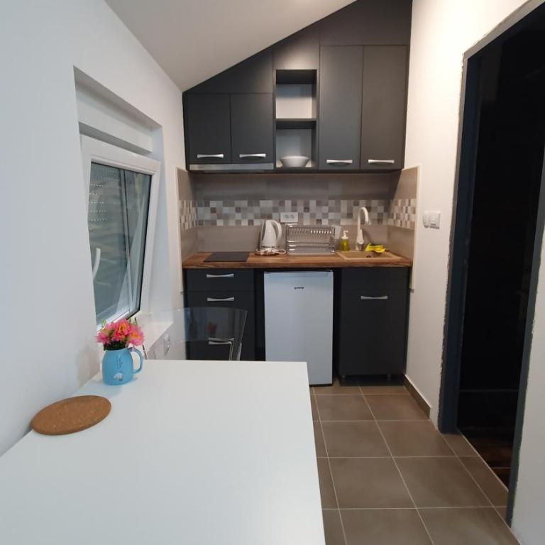 Molders Apartments - Studio - 7