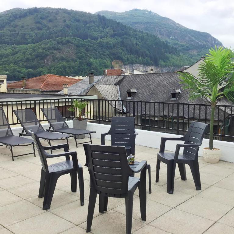 Appartement le Soleil 140 m2 climatisé parking privé proche Sanctuaires - Apartment with Mountain View - 25