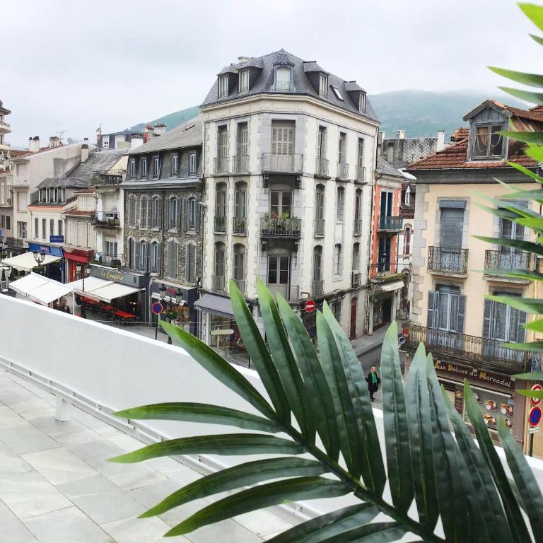 Appartement le Soleil 140 m2 climatisé parking privé proche Sanctuaires - Apartment with Mountain View - 26