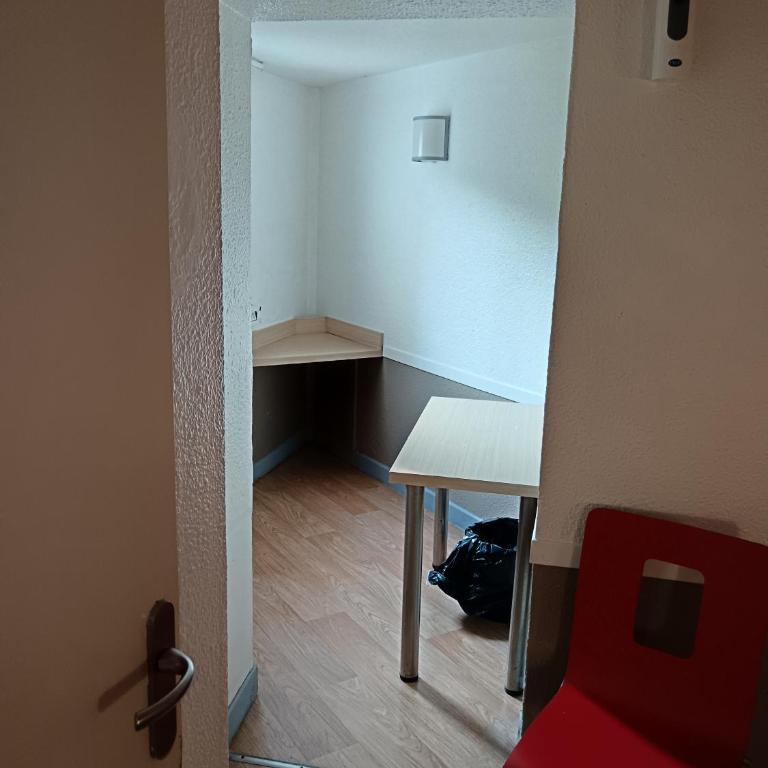 HECO Calais Centre-Gare - Chambre Familiale - 3