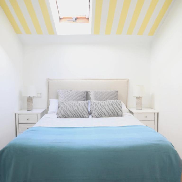 El ático de Marqués de Pidal - VUT-1420-AS - Apartamento de 1 dormitorio - 1