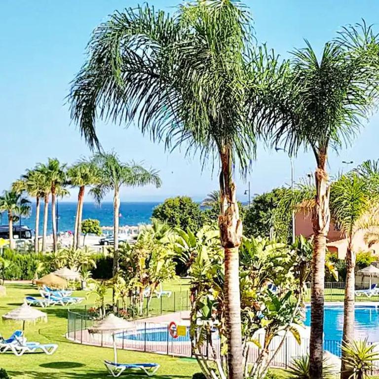 BOHO CHIC- Beachfront - Free bikes - Salt water pool - Apartamento - 39