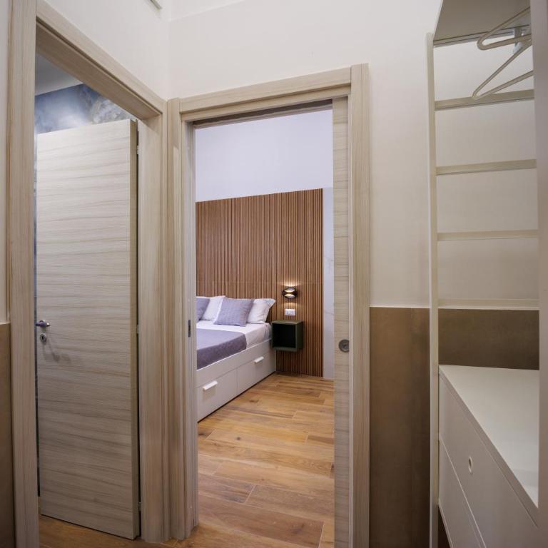 Mike Suite Napoli - Appartamento con 1 Camera da Letto con Balcone e Vista Città - 15