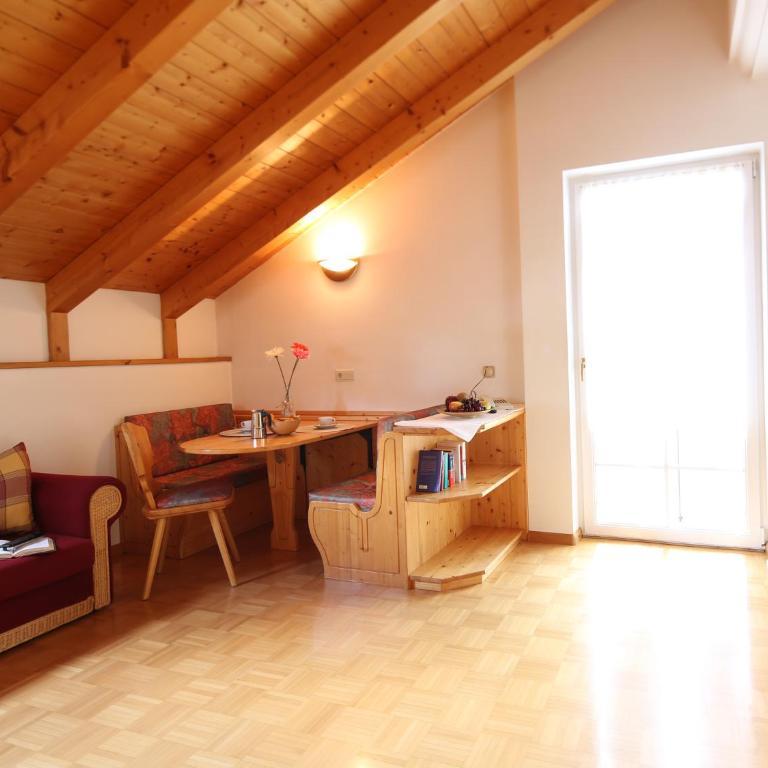 Residence Rose - Apartment mit 1 Schlafzimmer und Balkon - 8