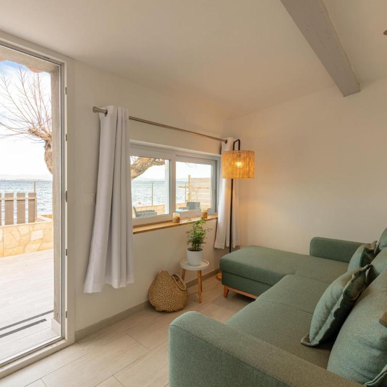 Mon Rêve, charmant cabanon les pieds dans l’eau à la Madrague, confortable et lumineux - Villa mit Meerblick - 18