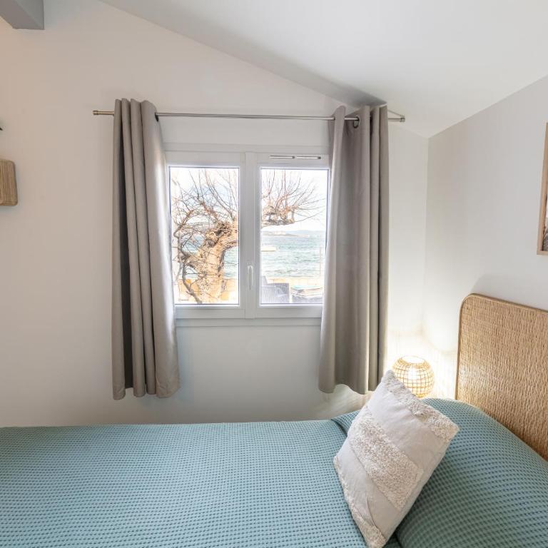 Mon Rêve, charmant cabanon les pieds dans l’eau à la Madrague, confortable et lumineux - Villa mit Meerblick - 16
