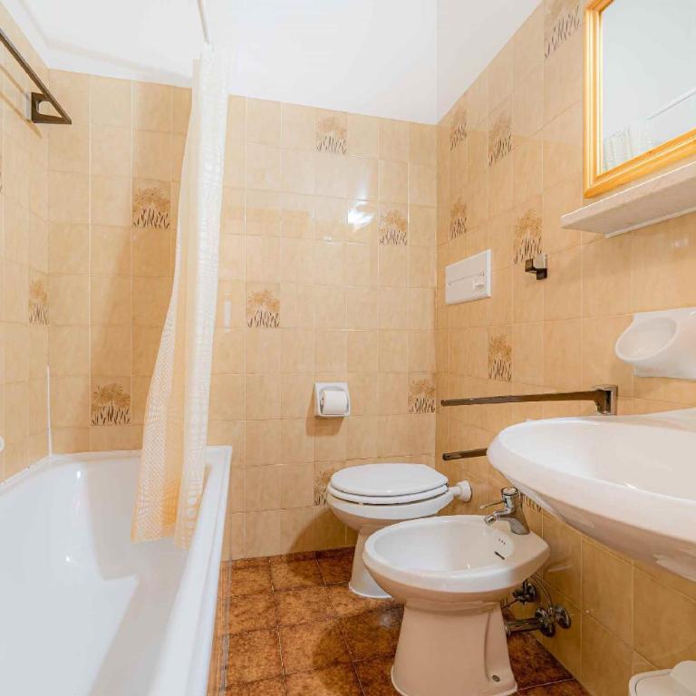 Dolomitissime Holiday Homes Marmolada - Appartamento con doccia - 11