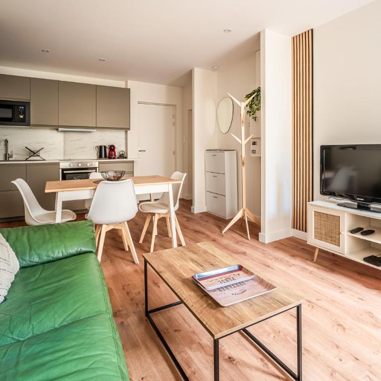 Chaleureux appartement, centre ville - Deluxe Apartment mit Balkon und 2 Schlafzimmern - 1
