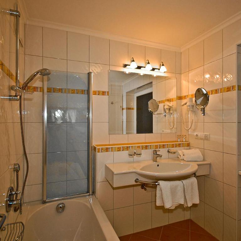 Appart & Hotel Garni Villa Knauer - Apartment mit 1 Schlafzimmer und Balkon - 1