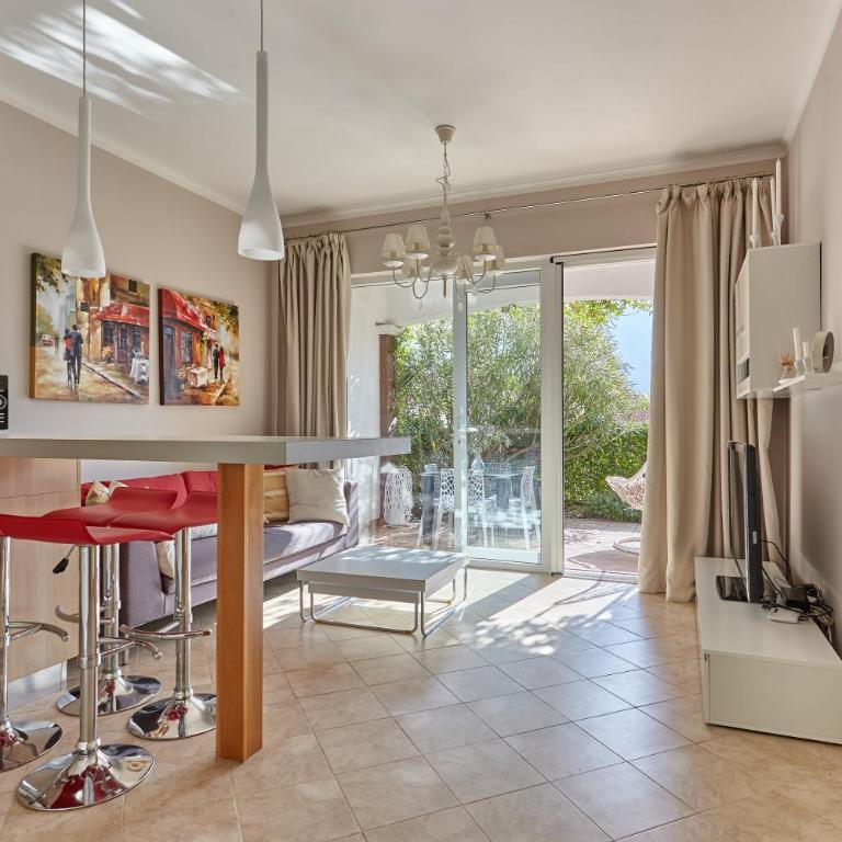 Cozy Apartment with Garden - Apartman sa 2 Spavaće Sobe - 5