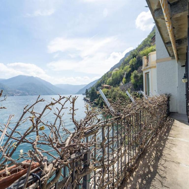 Storica Villa sul Lago di Como con darsena privata - Appartamento - 33