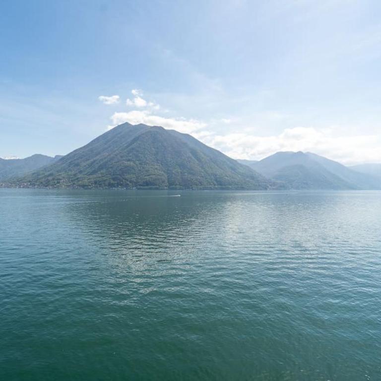 Storica Villa sul Lago di Como con darsena privata - Appartamento - 51