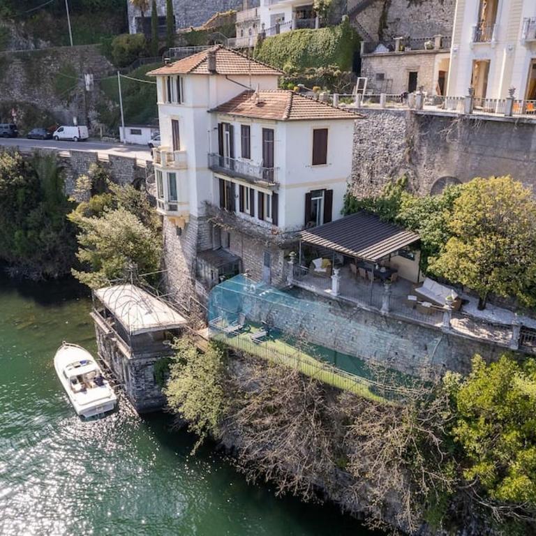 Storica Villa sul Lago di Como con darsena privata - Appartamento - 59