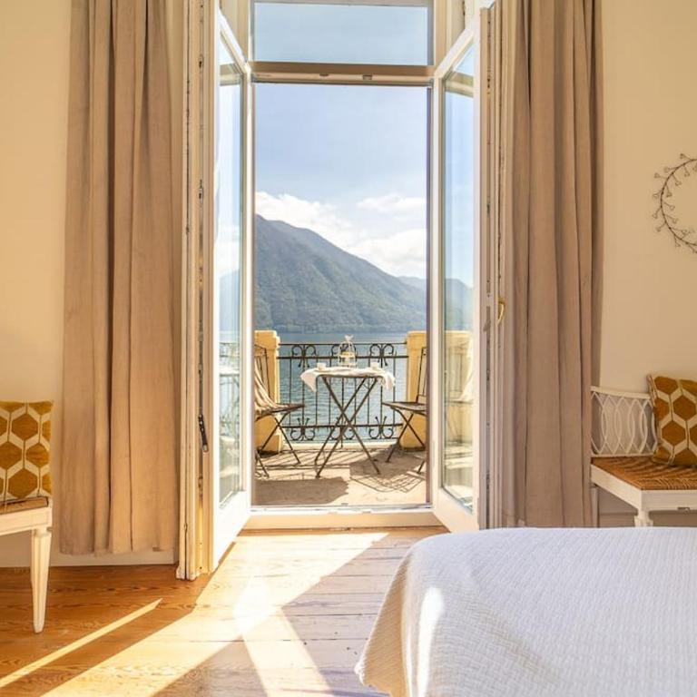 Storica Villa sul Lago di Como con darsena privata - Appartamento - 67