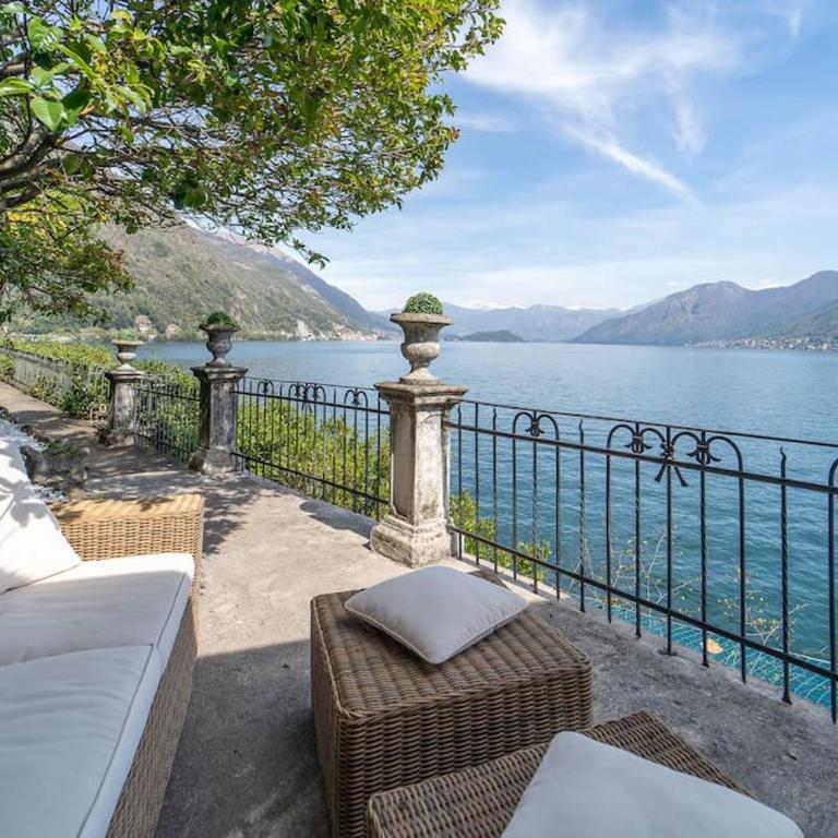 Storica Villa sul Lago di Como con darsena privata - Appartamento - 68