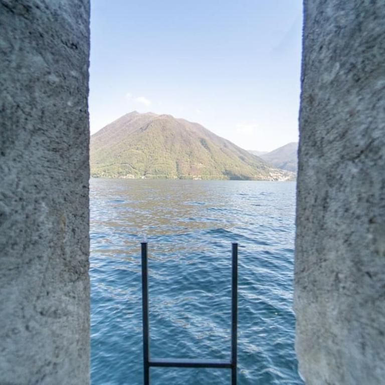 Storica Villa sul Lago di Como con darsena privata - Appartamento - 90