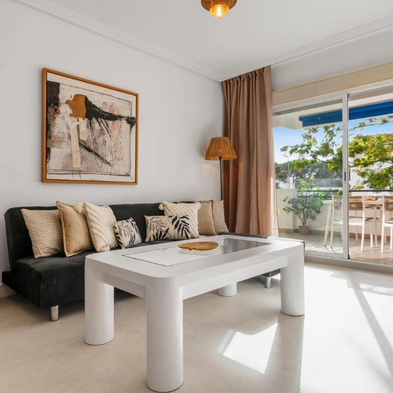 2 bedroom apartment in Medina Garden - Two-Bedroom Apartment - 4