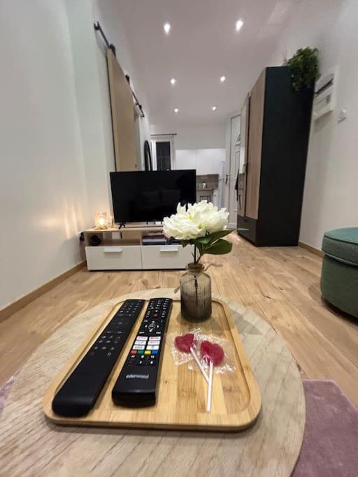 Studio confortable très proche du Centre de Nîmes - Appartamento con 1 Camera da Letto - 8