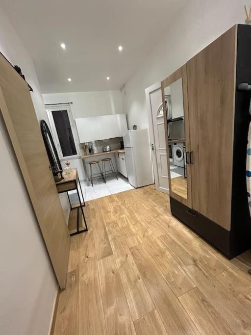 Studio confortable très proche du Centre de Nîmes - Appartamento con 1 Camera da Letto - 11