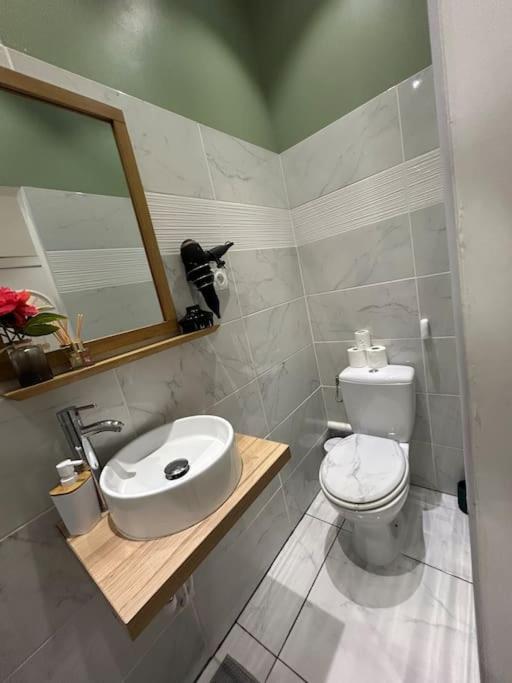 Studio confortable très proche du Centre de Nîmes - Appartamento con 1 Camera da Letto - 13