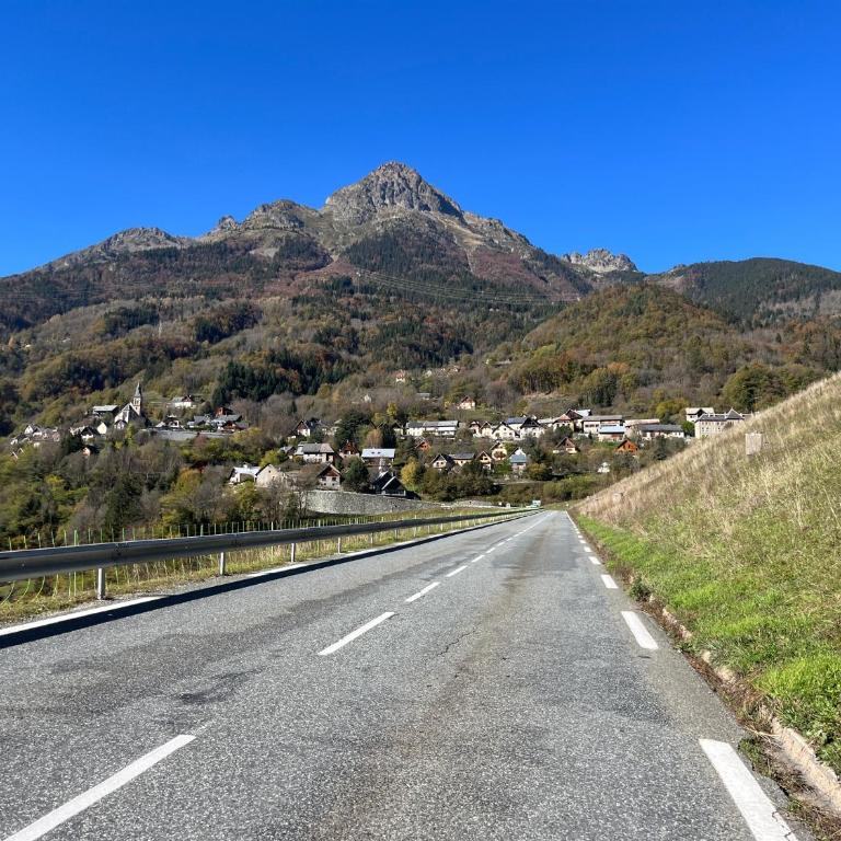 Appartement Etoile d'Argent, Fabulous Location, Garden, WIFI, Bike storage - Appartement 2 Chambres avec Vue sur la Montagne - 9