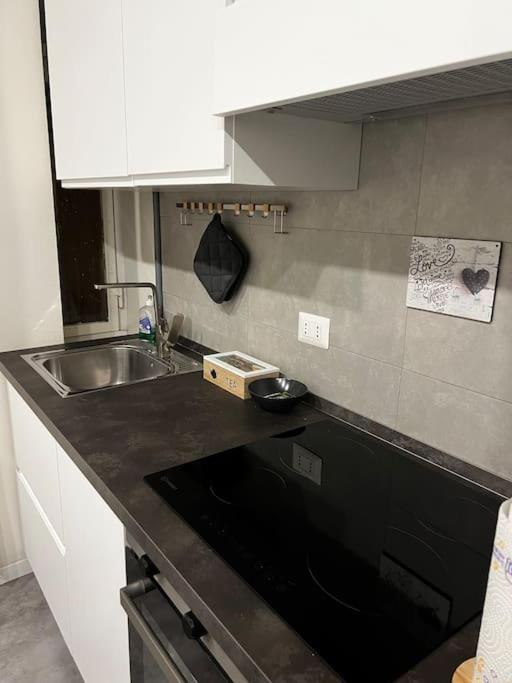 10 min da Navigli e centro - Appartamento con 1 Camera da Letto - 12