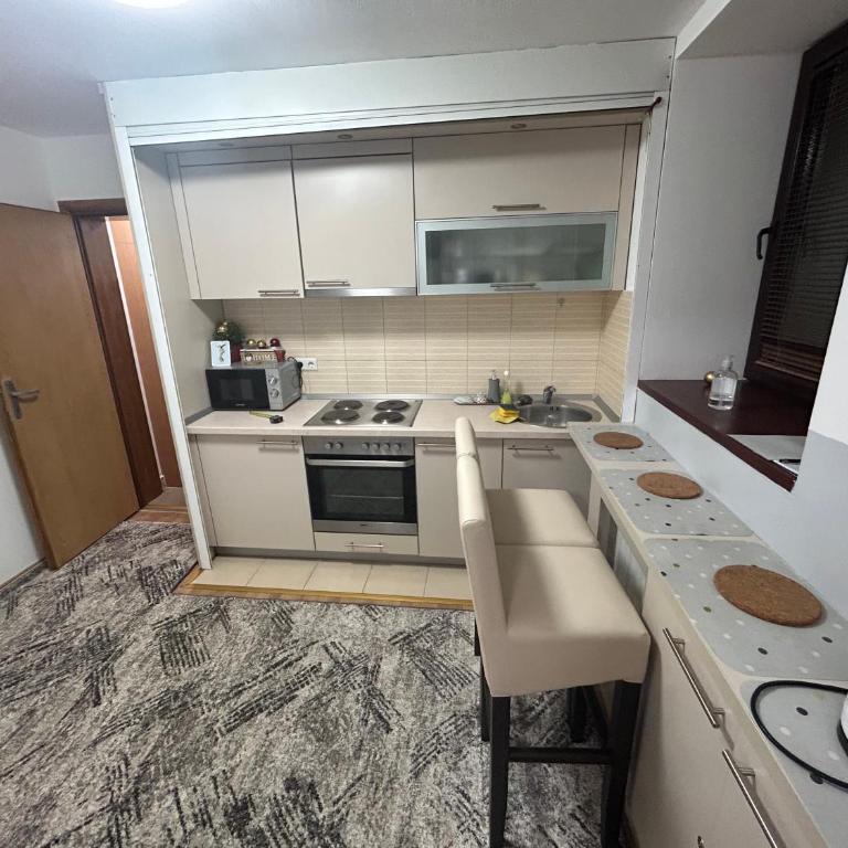 Theatre55 - One-Bedroom Apartment - 11