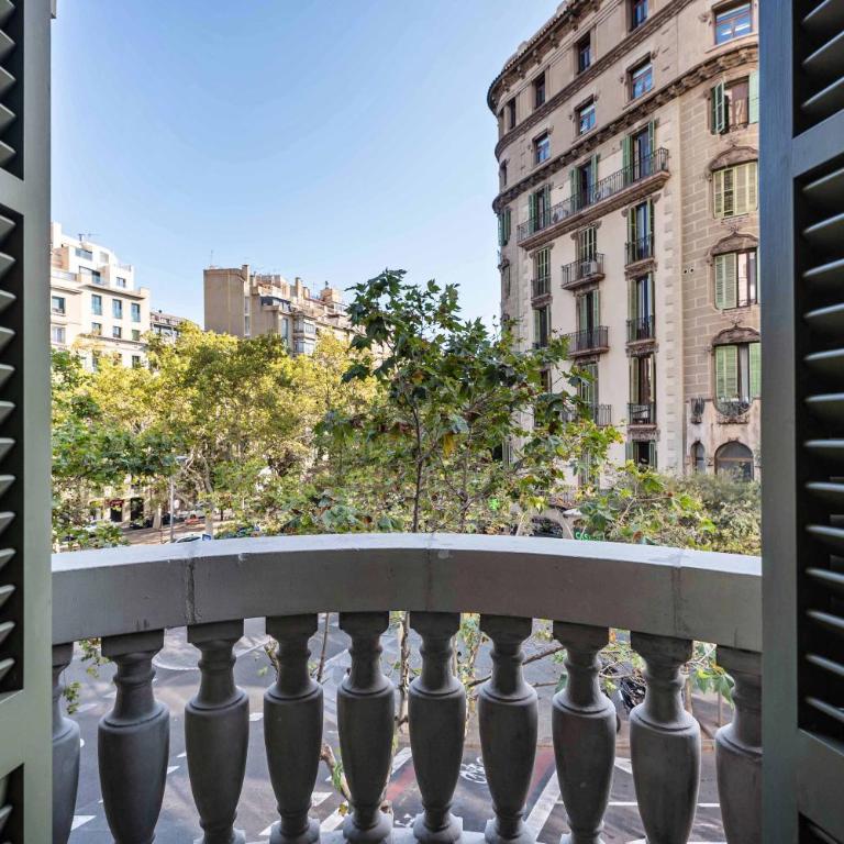 The Diagonal Suites by Sweett - Four-Bedroom Apartment with Balcony - 23