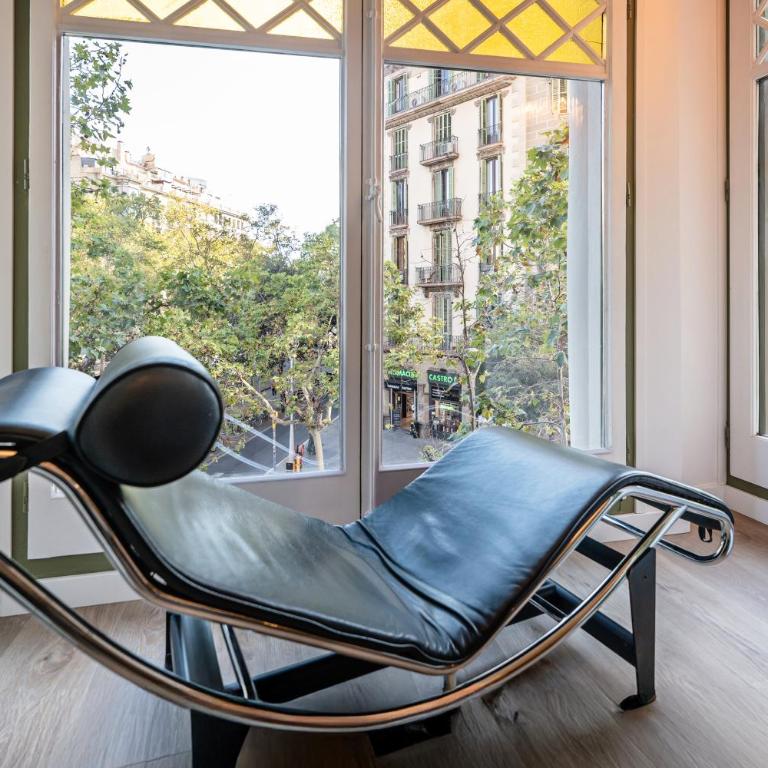 The Diagonal Suites by Sweett - Four-Bedroom Apartment with Balcony - 2