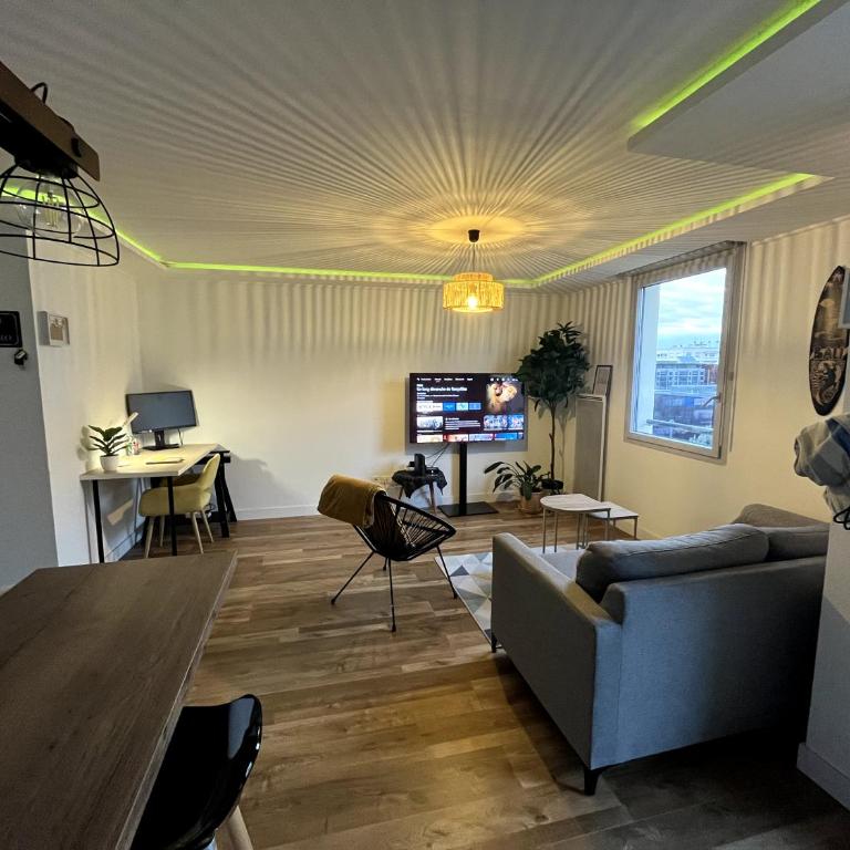 Le Félicità- T2 - Parking - Piscine - Appartement 1 Chambre - Vue sur Jardin - 13