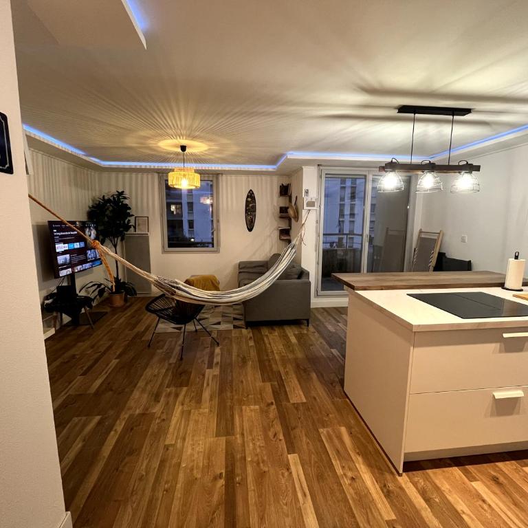 Le Félicità- T2 - Parking - Piscine - Appartement 1 Chambre - Vue sur Jardin - 17