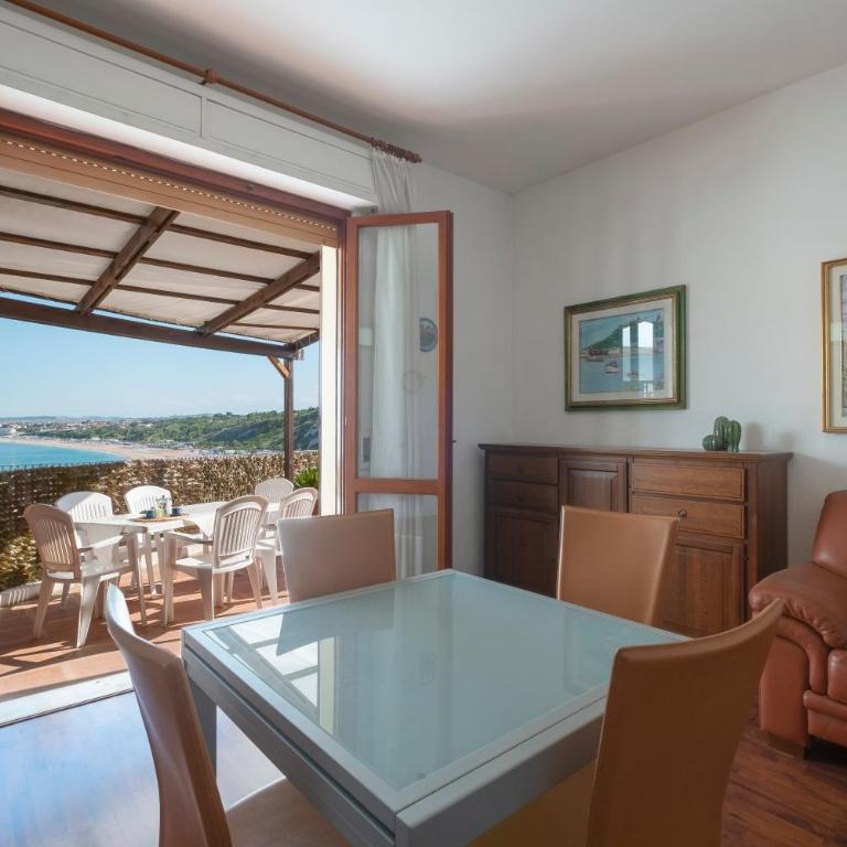 607 - Bellissimo quadrilocale in centro a Numana, aria condizionata, portico, vista mare spettacolare e garage - SPIAGGIA WHITE BEACH CLUB OMAGGIO dal lun al ven FINO AL 02-08 - Appartamento con 3 Camere da Letto - 6