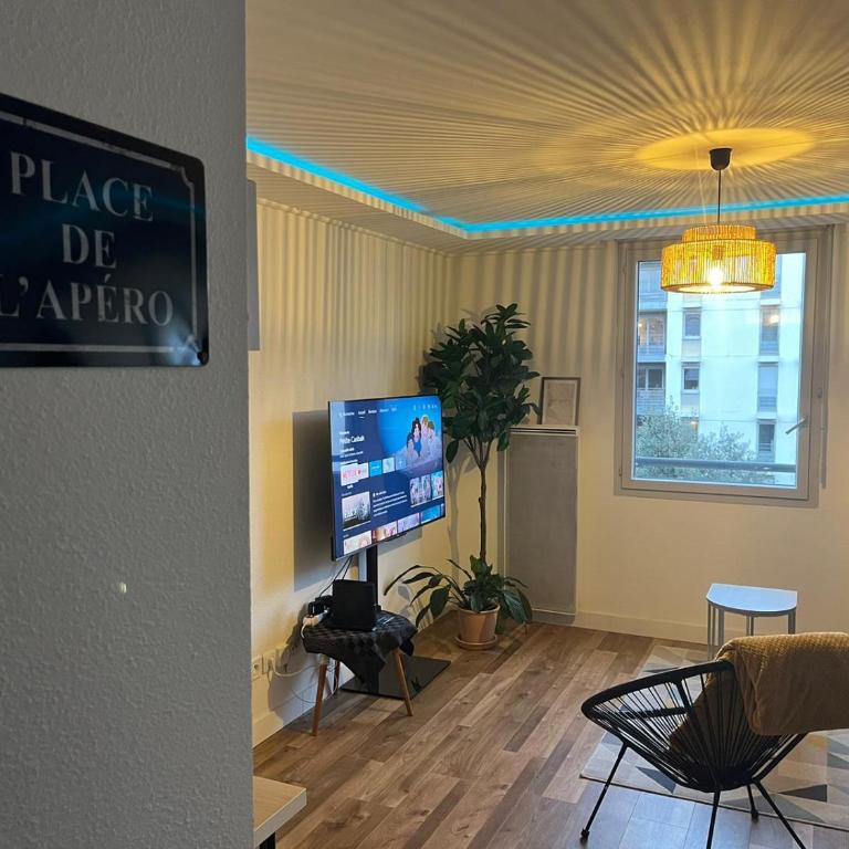 Le Félicità- T2 - Parking - Piscine - Appartement 1 Chambre - Vue sur Jardin - 14
