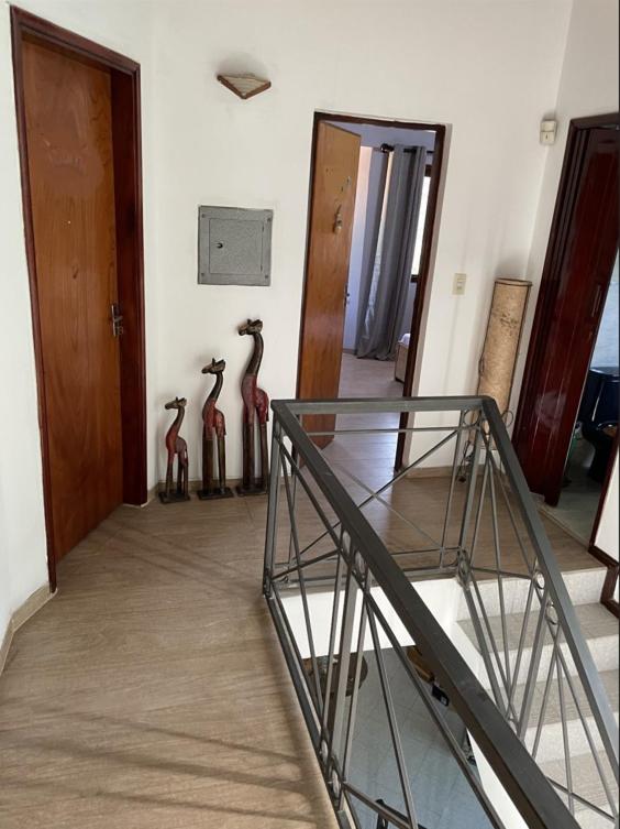 Casa con 2 habitaciones cerca del IPS central - Three-Bedroom House - 21
