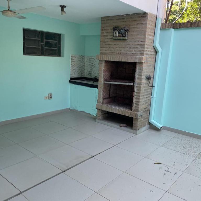 Casa con 2 habitaciones cerca del IPS central - Three-Bedroom House - 14