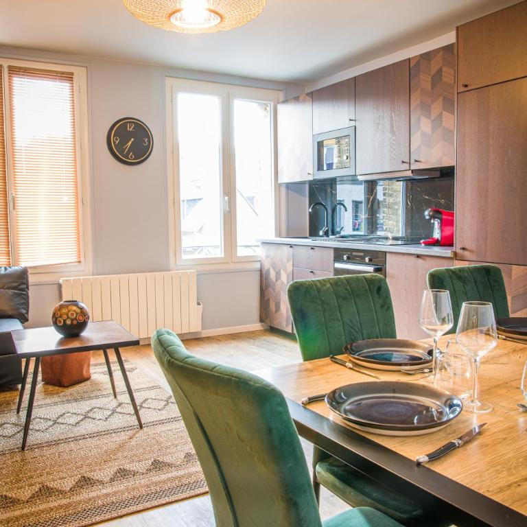 CENTRE VILLE, plusieurs appartements rénovés lumineux dans meme immeuble - Appartement 3 Chambres - 1