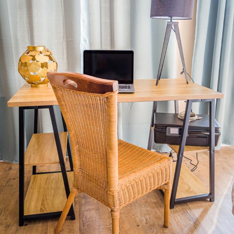 CENTRE VILLE, plusieurs appartements rénovés lumineux dans meme immeuble - Appartement 3 Chambres - 26