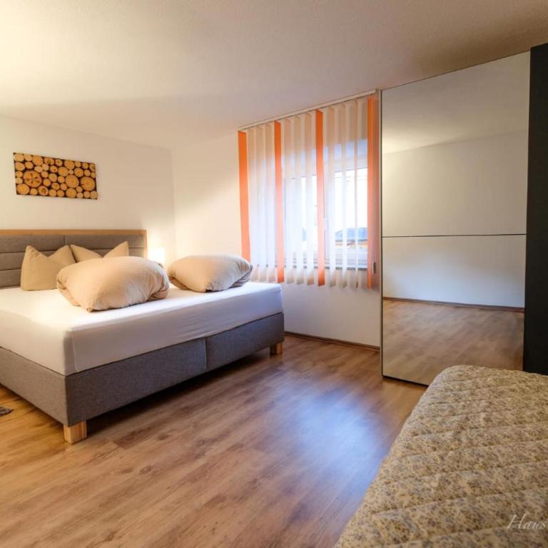 Haus Elena - Apartment mit 2 Schlafzimmern und Bergblick - 7