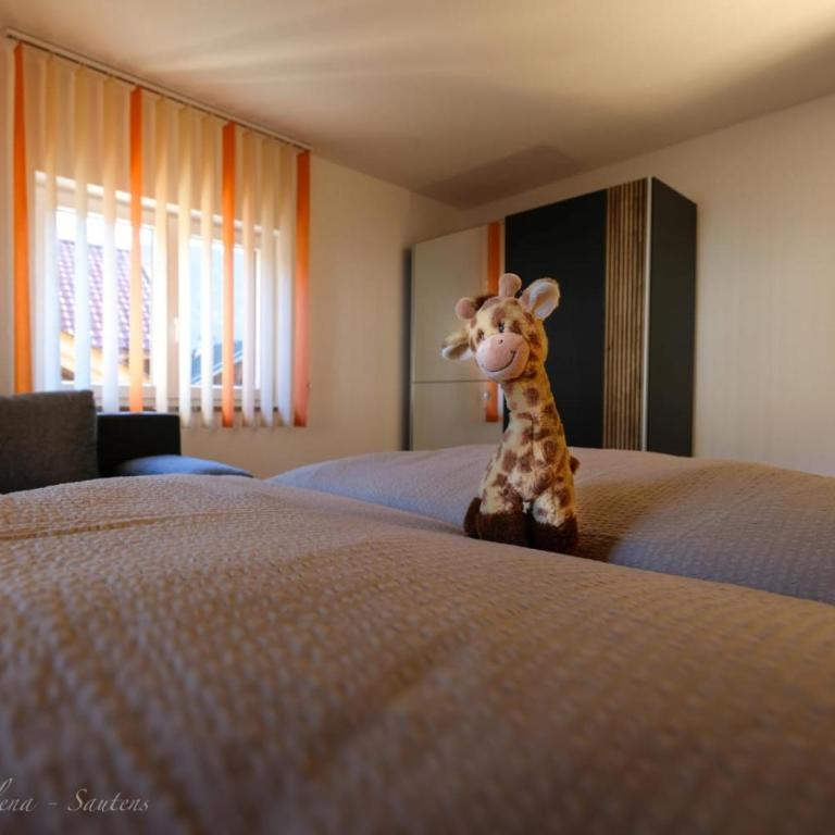 Haus Elena - Apartment mit 2 Schlafzimmern und Bergblick - 12