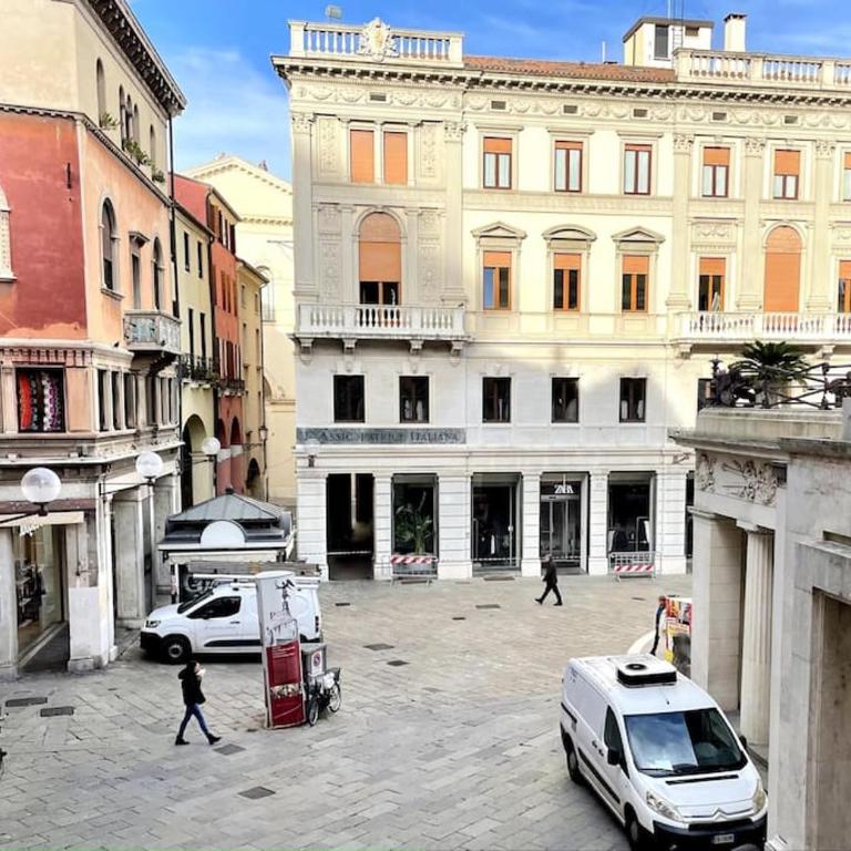 Dimora Leon Bianco - eleganza e centralità - Appartamento Deluxe con 1 Camera da Letto e Vista Città - 5