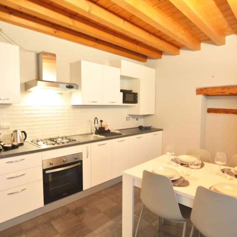 Dimora Leon Bianco - eleganza e centralità - Appartamento Deluxe con 1 Camera da Letto e Vista Città - 6