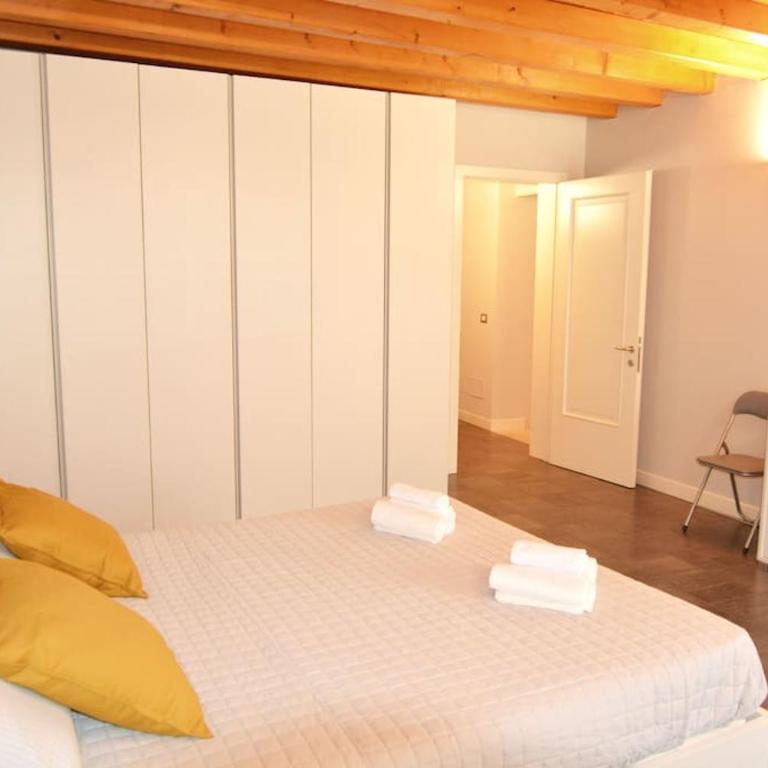 Dimora Leon Bianco - eleganza e centralità - Appartamento Deluxe con 1 Camera da Letto e Vista Città - 11