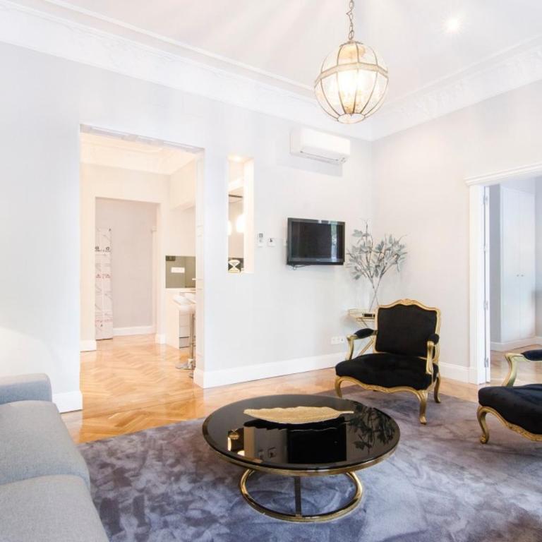 Stunning Stylish 4BD 3BTH - City Center-Atocha - Apartment - 4