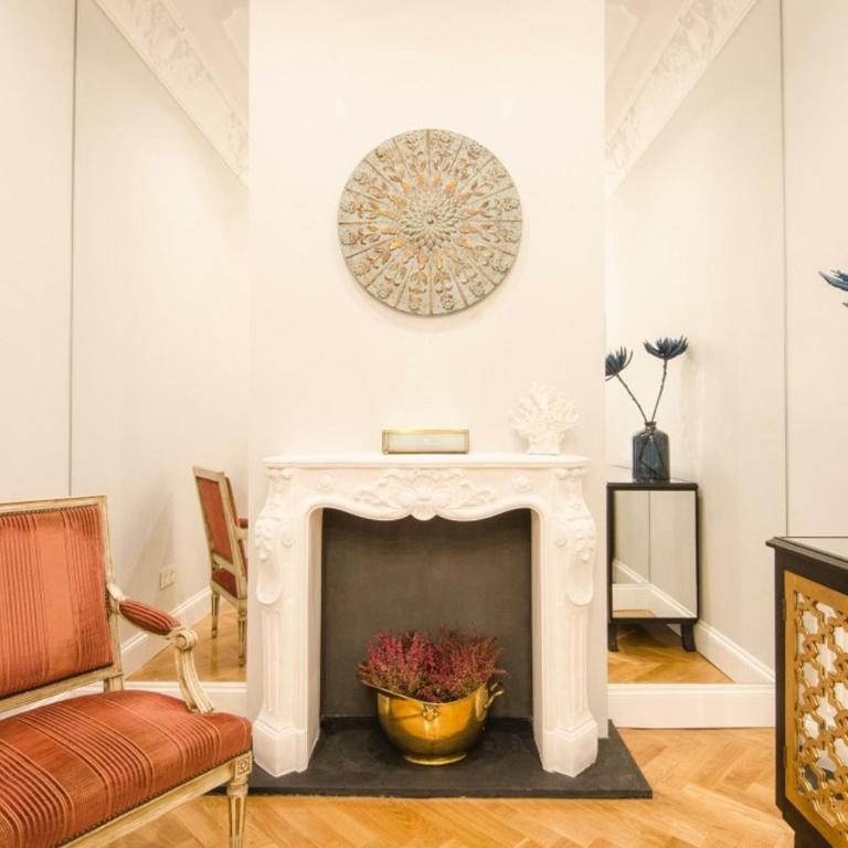 Stunning Stylish 4BD 3BTH - City Center-Atocha - Apartment - 10