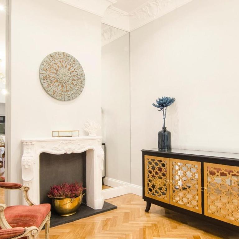 Stunning Stylish 4BD 3BTH - City Center-Atocha - Apartment - 11