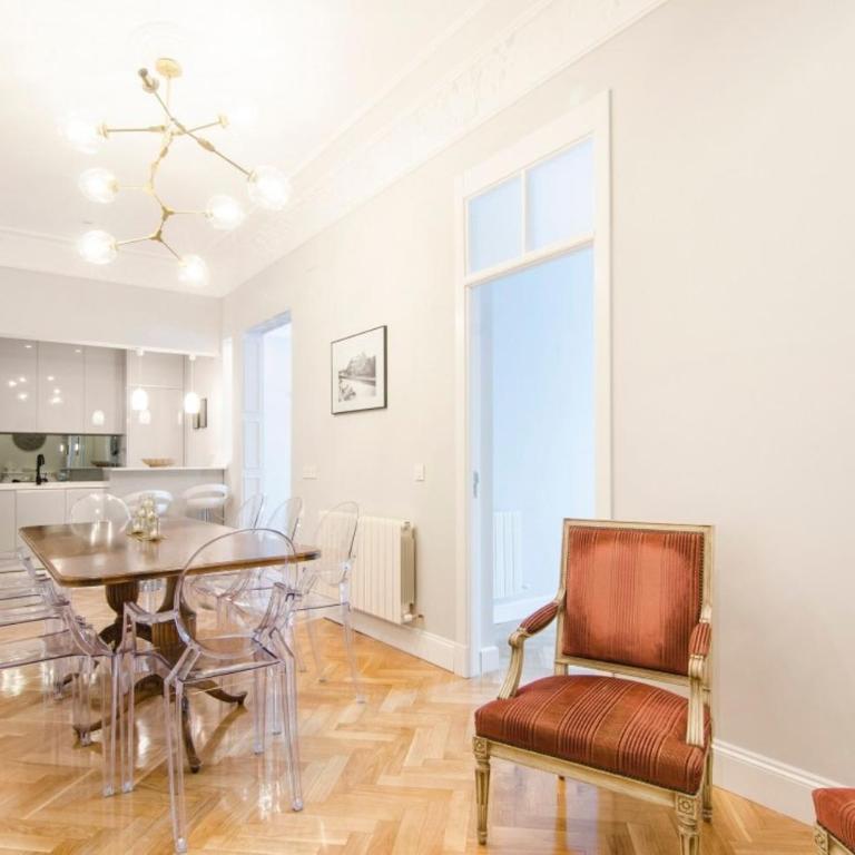 Stunning Stylish 4BD 3BTH - City Center-Atocha - Apartment - 12