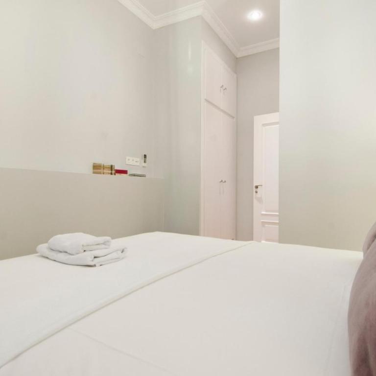 Stunning Stylish 4BD 3BTH - City Center-Atocha - Apartment - 22