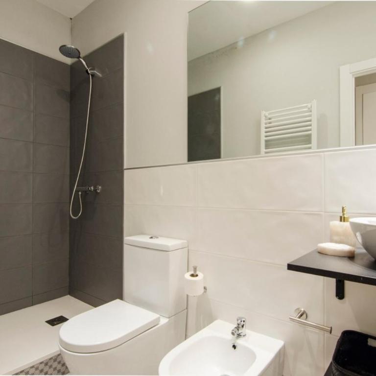 Stunning Stylish 4BD 3BTH - City Center-Atocha - Apartment - 30