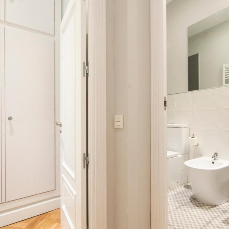 Stunning Stylish 4BD 3BTH - City Center-Atocha - Apartment - 31